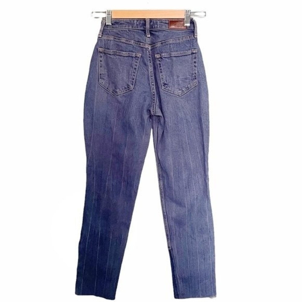Hollister Y2K Jeans Curvy High Rise Mom Jean Medium Blue Patch Women’s Size 23 - Picture 2 of 11